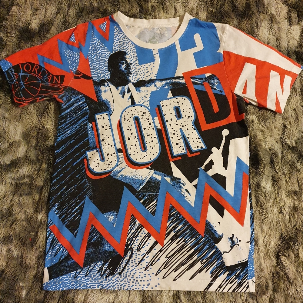😎 Boys Jordan Tee (GUC)